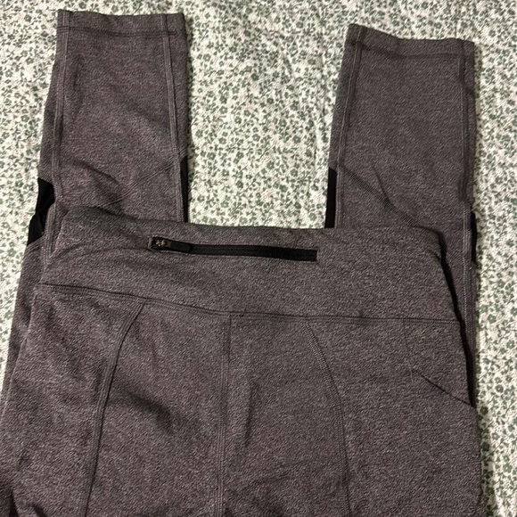 Lululemon Cropped Leggings - Picture 2 of 4